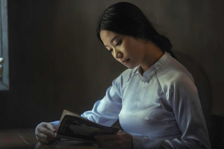 LINE商业版怎么发朋友圈？动态发布和客户互动全指南